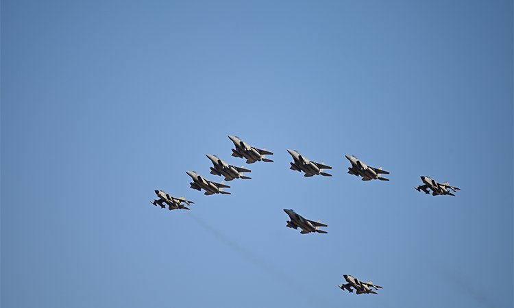 A,Group,Of,Professional,Pilots,Of,Saudi,Military,Aircraft,Shows