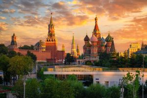 Spasskaya,Tower,,Moscow,Kremlin,,Saint,Basil's,Cathedral,In,Moscow,,Russia.