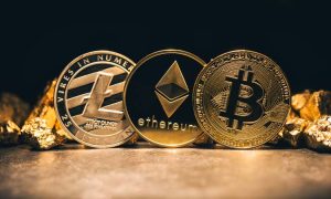 Golden,Cryptocurrencys,Bitcoin,,Ethereum,,Litecoin,And,Mound,Of,Gold,-
